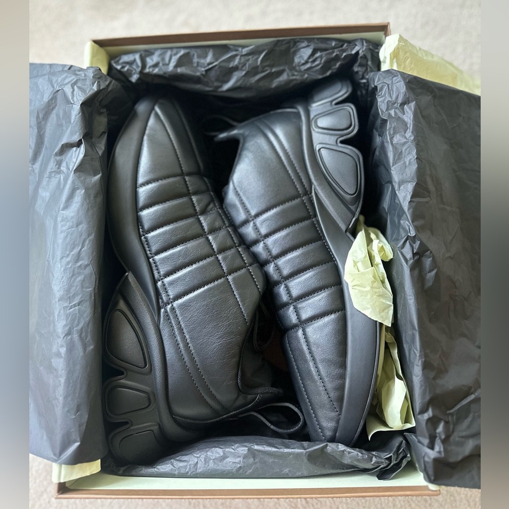 Burberry quilted sneakers - Picture 2 of 7
